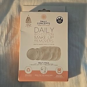 Daily Concepts Daily Bio-Cotton Make Up Removers
